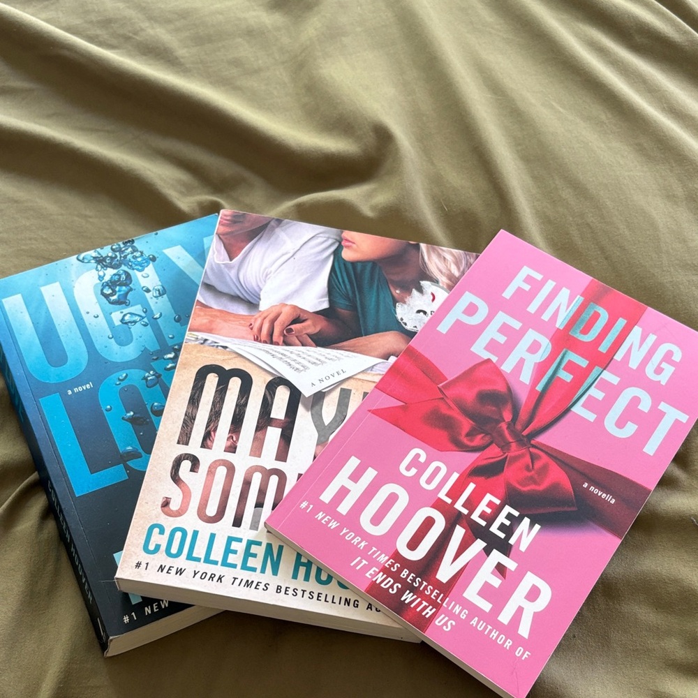 Colleen Hoover Book Set - Blue, White, Pink Covers